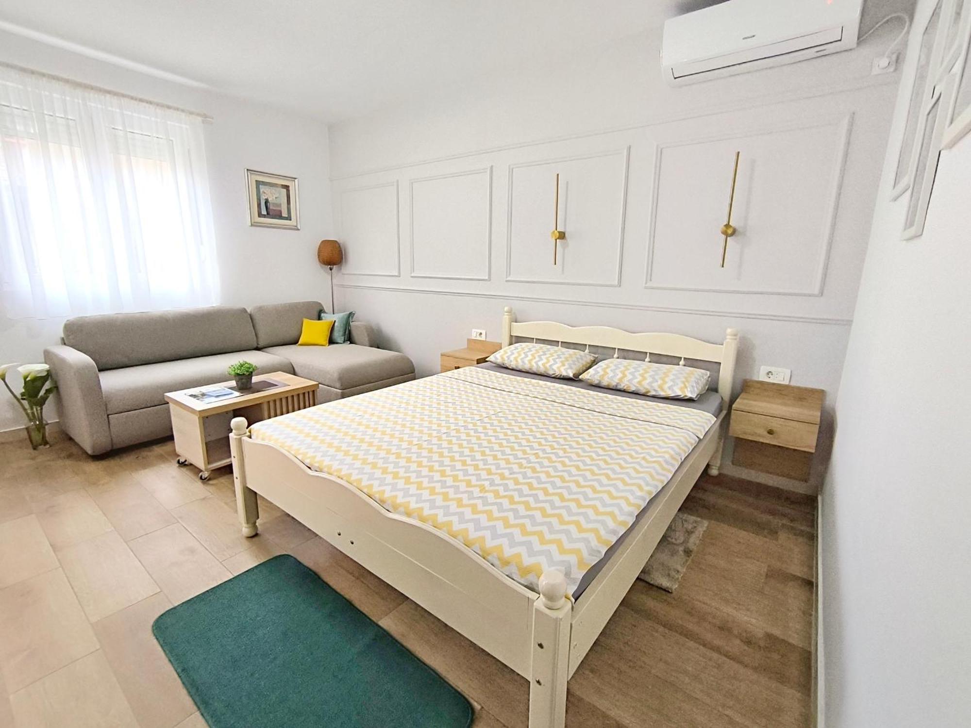 Apartments Gruda เซทินเจ ภายนอก รูปภาพ